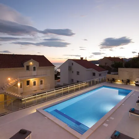 招待所 桑巴别墅公寓 4*