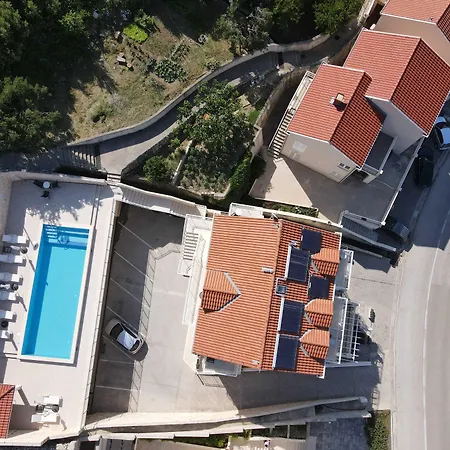 桑巴别墅公寓 4*