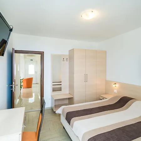 Samba Guest house 4*
